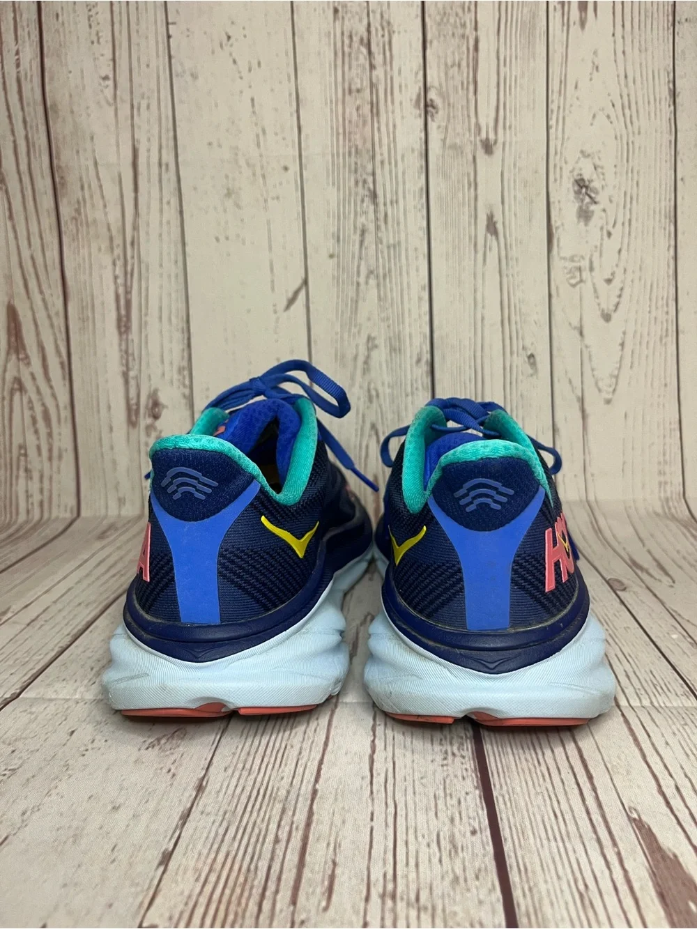 Hoka One One Clifton 9 Women's Size 9B Bellwether Blue Running Shoes